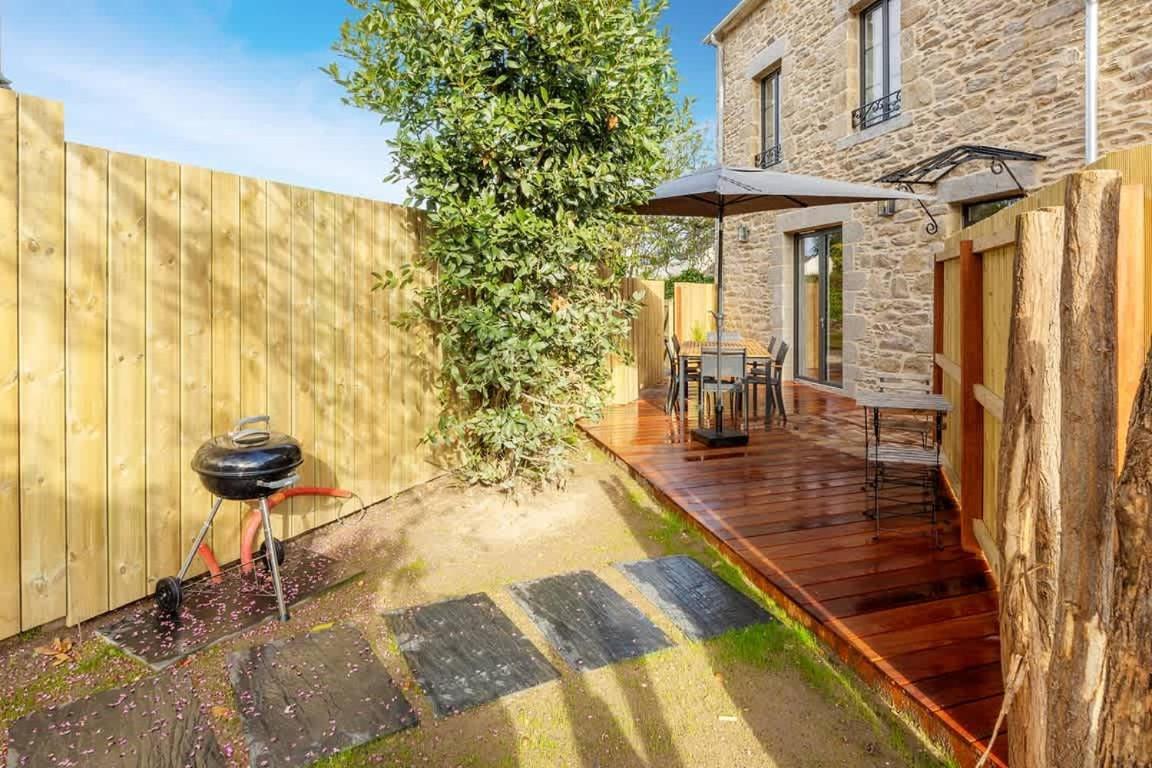 Le Rocher- Belle Maison De Charme -Jardin/Parking Cancale Exterior foto
